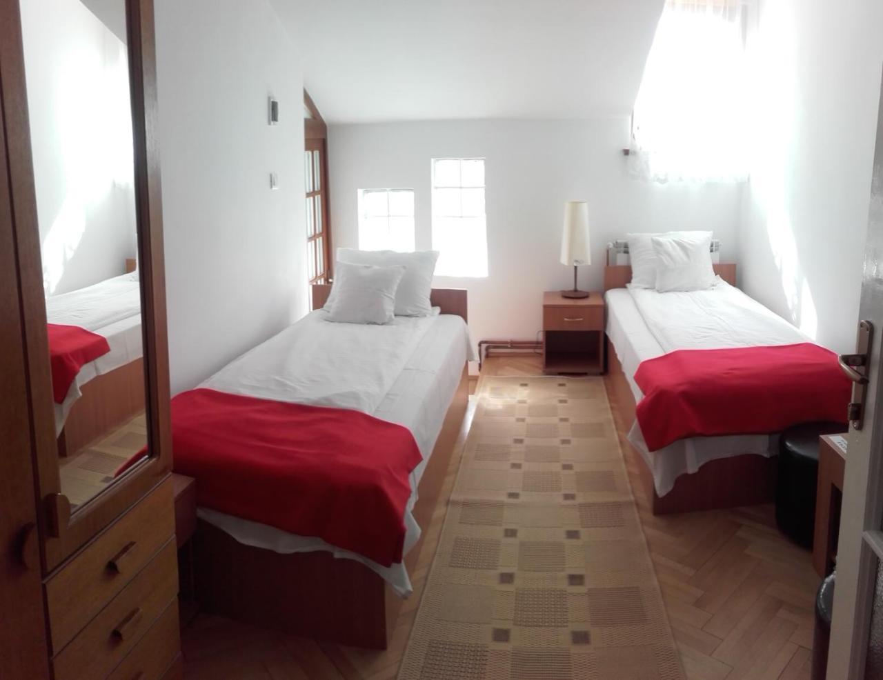 Casa Bota Hotel Viseu de Sus Luaran gambar