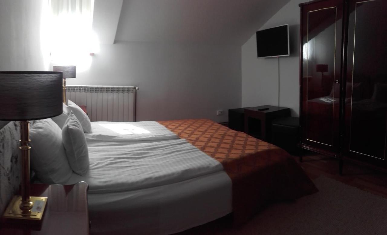 Casa Bota Hotel Viseu de Sus Luaran gambar